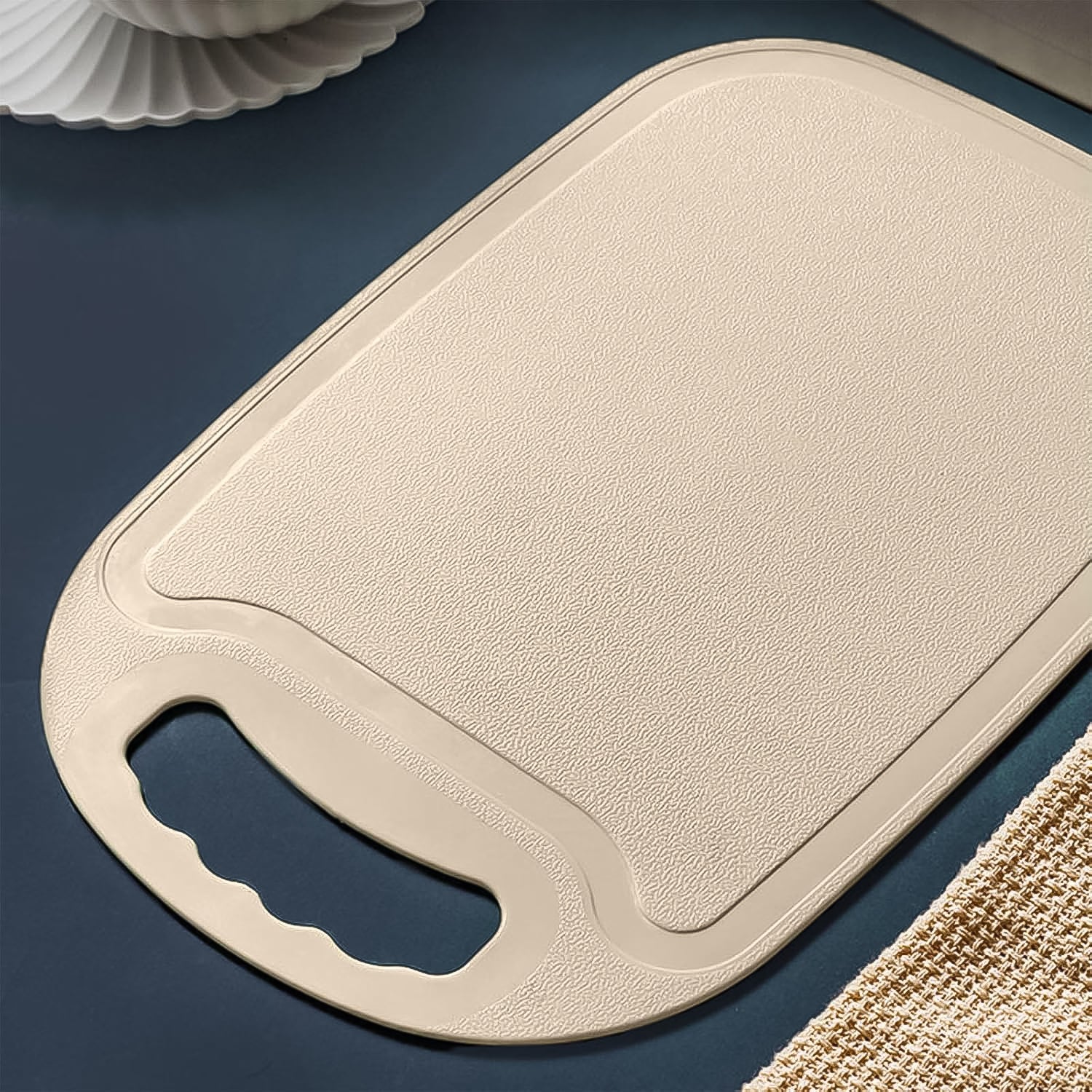 Durable Plastic Chopping Board 34x23 cm (1 Pc)