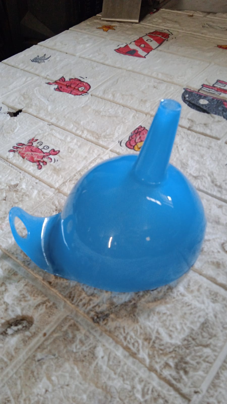Plastic Funnel for Pouring Oil Sauce Water Juice Cooking Small Food Grains  1 Pc