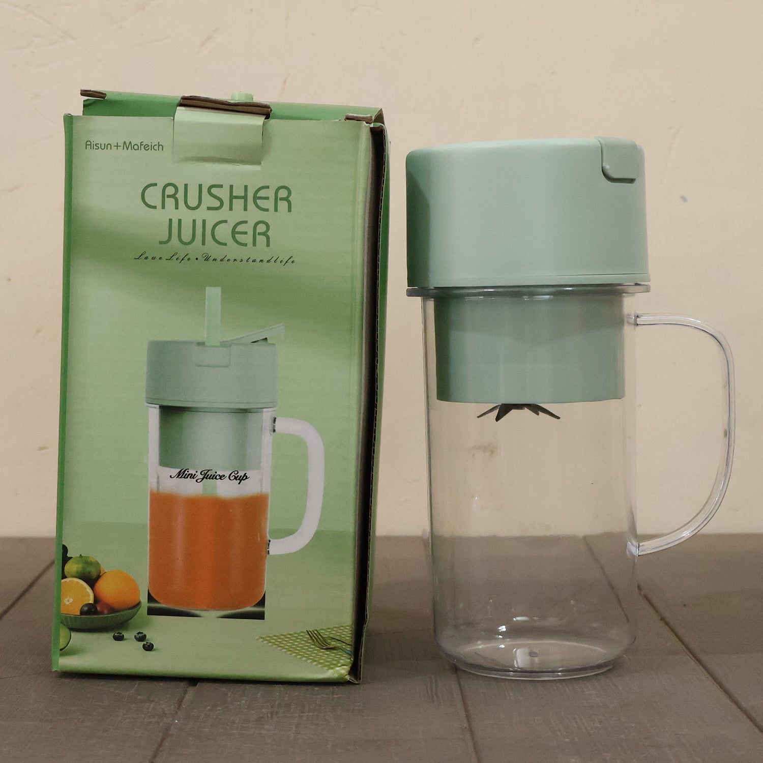Portable USB Rechargeable Juicer & Blender, 340ml